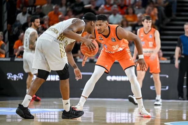 而新的篇章 而新的篇章