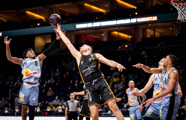 阶迈进的捷 阶迈进的捷