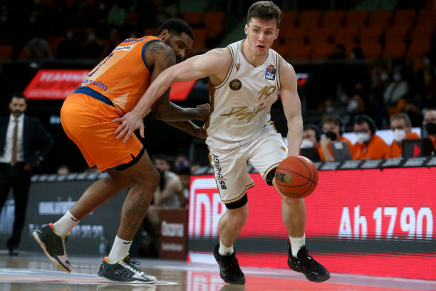 他们都在执 他们都在执