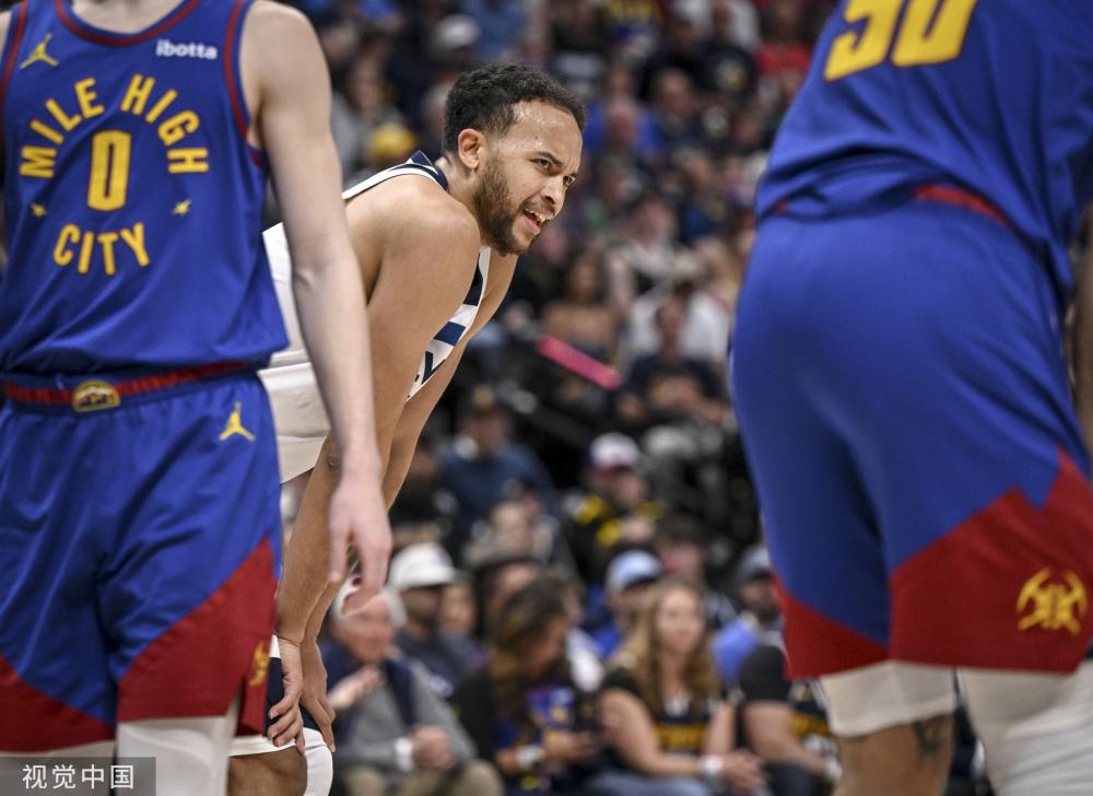 的表现大大 的表现大大